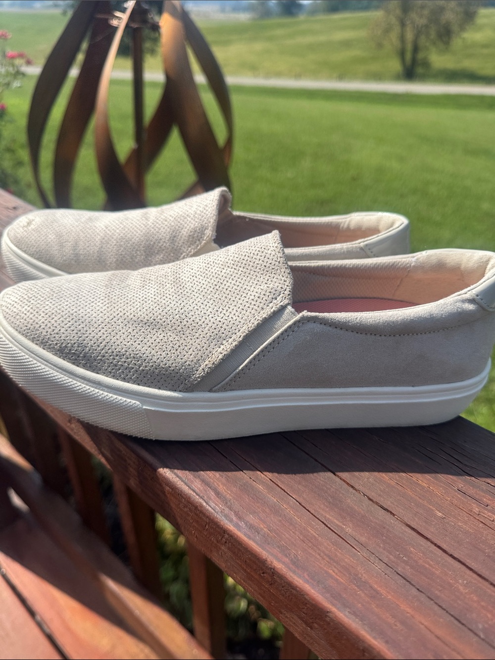 Dr. Scholl's Slip-On Sneakers in Light Gray